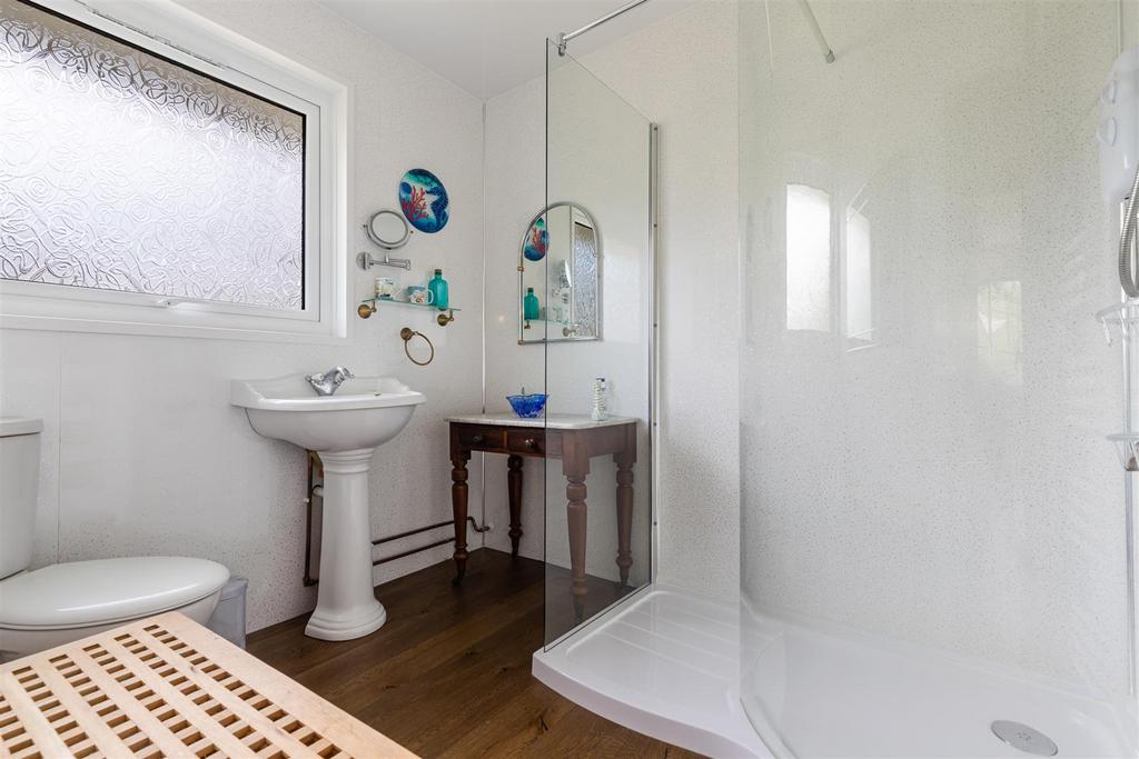 A22 - Lawnbank 1 Thurlestone Gardens Dartmouth - 2