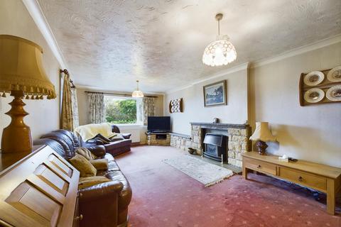 61 Compit Hills, Cromer, NR27 9LL