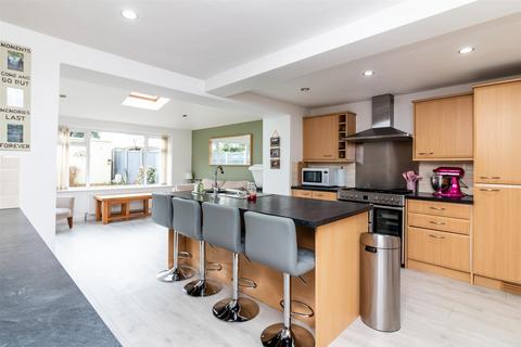 24 Bladon Road, Ruddington, Nottingham, NG11 6DR