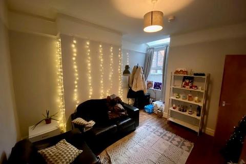 4 bedroom private hall to rent - Landcross Road, Fallowfield, Manchester