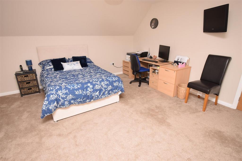 Bedroom three 2.jpg