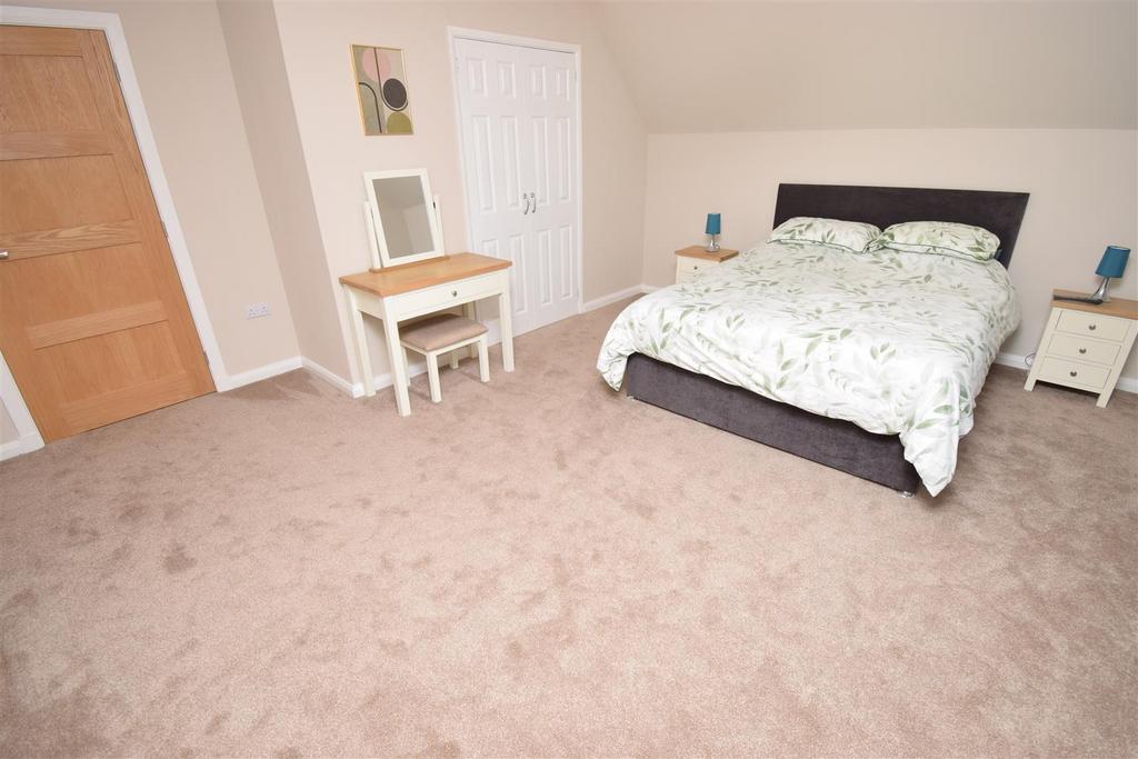Bedroom two 2.jpg
