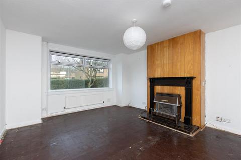 208 Oakbank Road, Perth, PH1 1EG