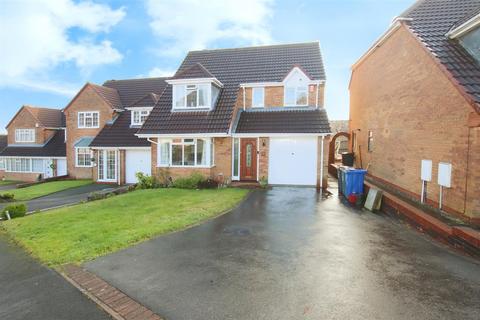 4 bedroom detached house for sale, Willotts Hill Road, Waterhayes, Newcastle