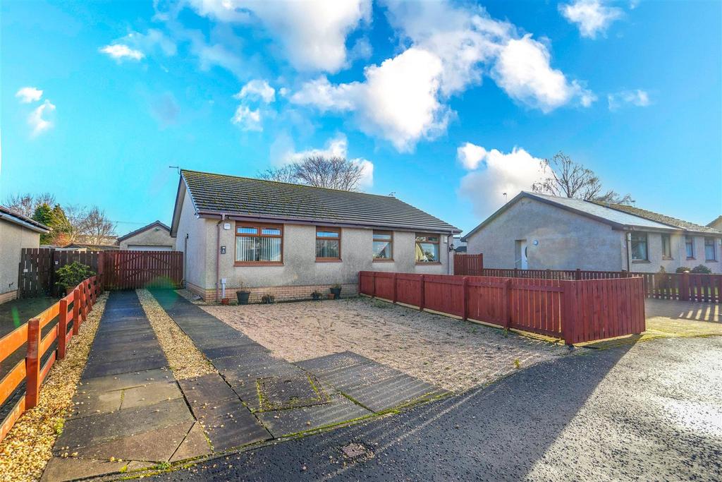 Inglis Court, Larkhall ML9 2 bed semidetached bungalow for sale £134,995