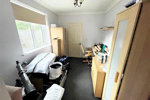 46 Mount Grove, Edgware, HA8 9SX
