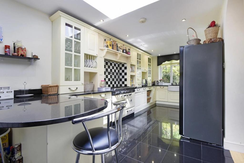 The reddings kitchen island .jpeg