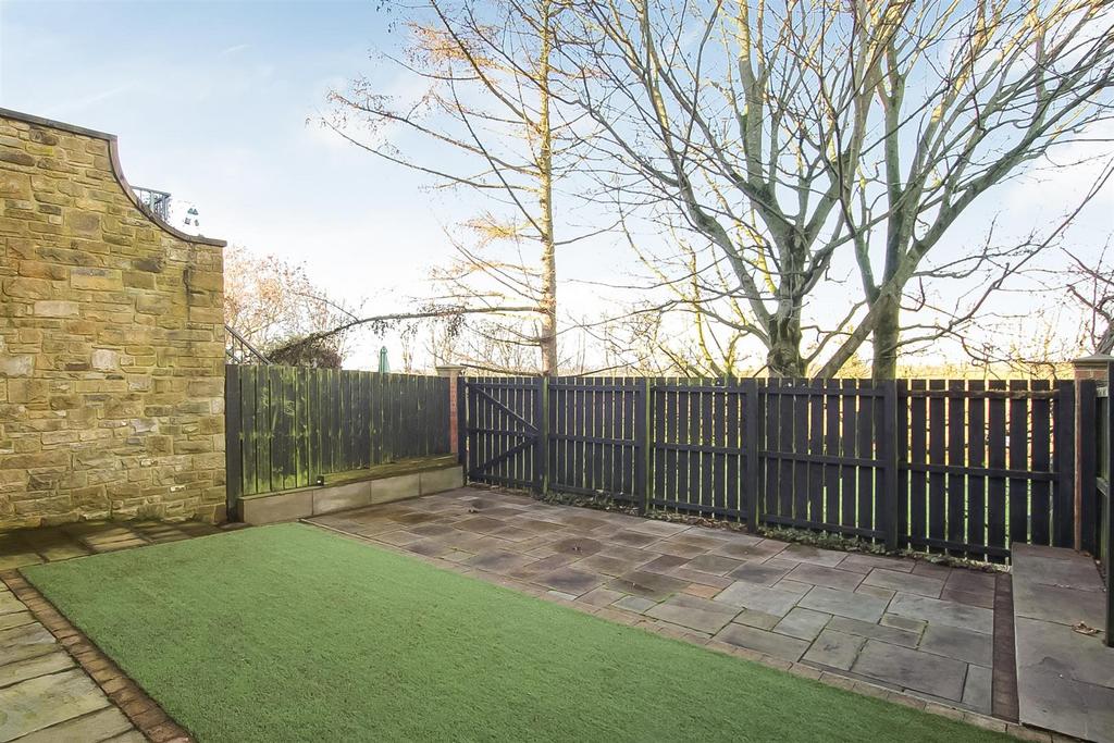 St Andrews Park, Sadberge, Darlington 3 bed semidetached house for