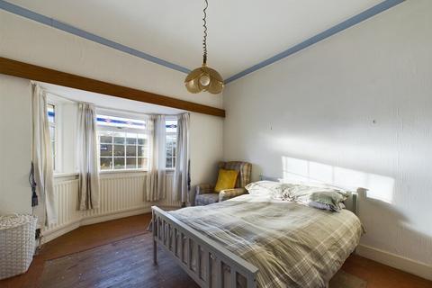 4 bedroom detached bungalow for sale - Queen Alexandra Road, North Shields