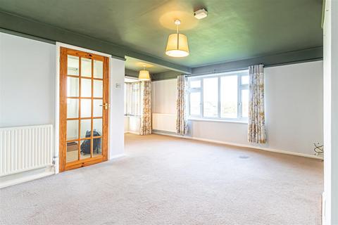 3 bedroom semi-detached house for sale, Chiltern Road, Wingrave