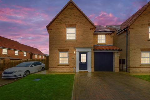 3 bedroom detached house for sale, 22, Dove Road, Pickering, North Yorkshire, YO18 7UD