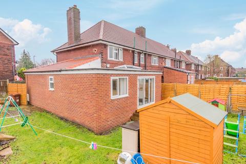 105 Cardinal Square, Leeds, LS11 8HS
