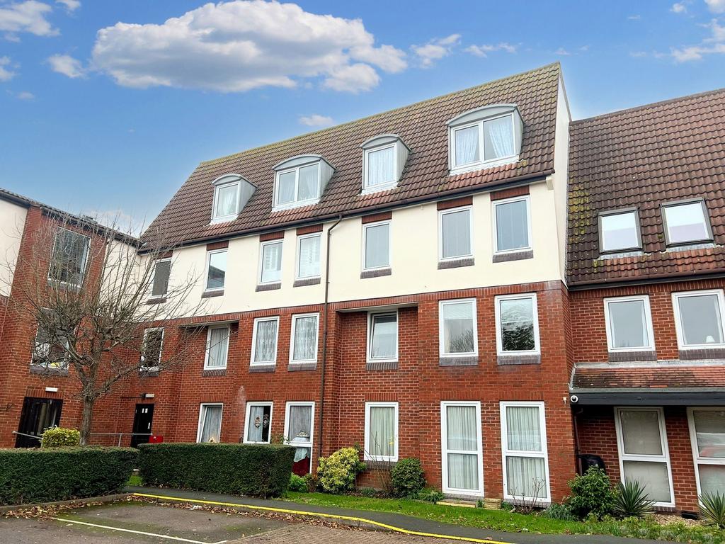Green Road, Homesea House Green Road, PO5 1 bed ground floor flat for