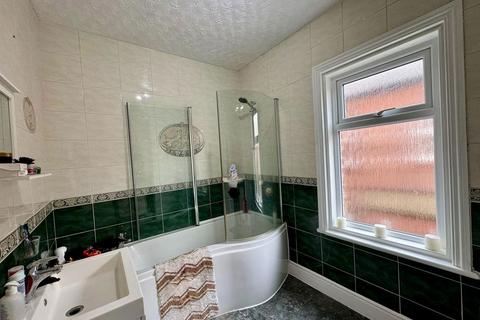 3 bedroom terraced house for sale, Wellington Street, Southport, Merseyside