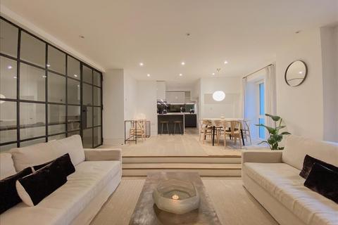2 bedroom flat to rent, Basing Street, Notting Hill, London, Kensington & Chelsea, W11