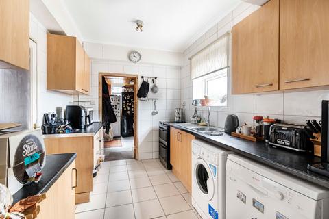 2 Blind Lane, Bourne End, SL8 5JX