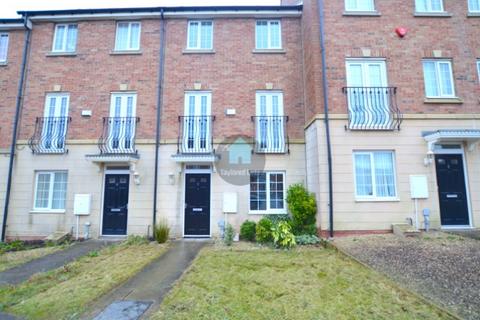 4 bedroom townhouse to rent, Slaley Drive, Ashington NE63