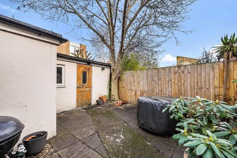 3a Ravenswood Road, London, SW12 9PN