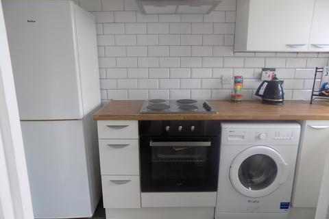 1 bedroom flat to rent, Gregories Close, Luton, Bedfordshire