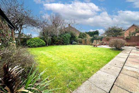 16 Bridleway, Billericay, CM11 1DP
