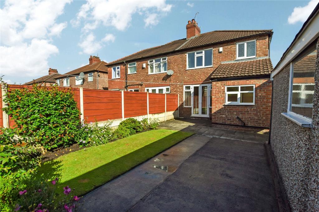 Elgin Drive, Sale, M33 3 bed semidetached house for sale £395,000
