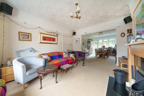 11 Donnington Grove, Southampton, SO17 1RW