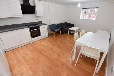 2 bedroom apartment to rent, Stamford New Road, Altrincham, WA14