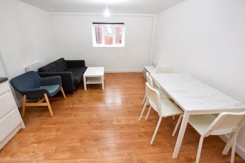 2 bedroom apartment to rent, Stamford New Road, Altrincham, WA14