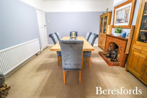209 Corbets Tey Road, Upminster, RM14 2YW