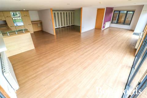 209 Corbets Tey Road, Upminster, RM14 2YW