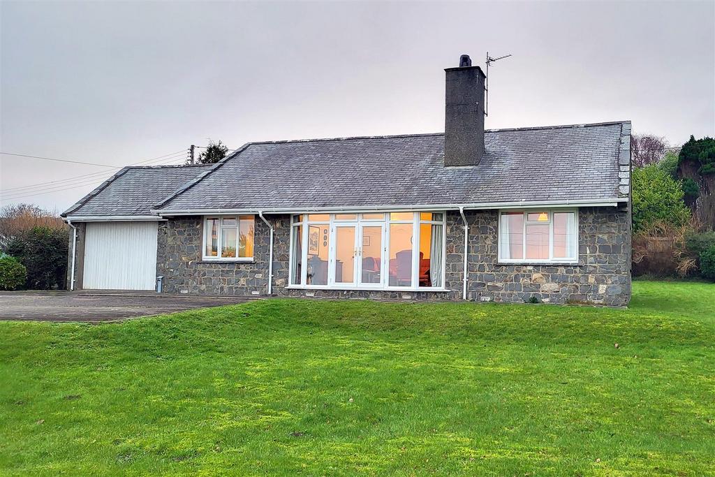 Talybont 3 bed detached bungalow for sale £390,000