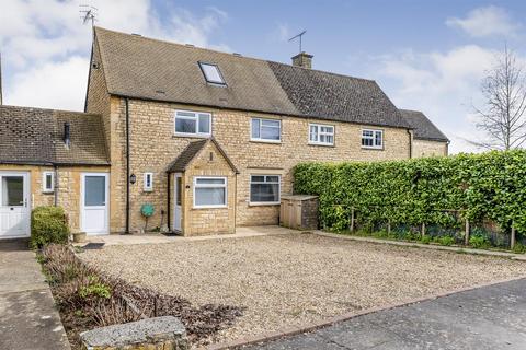 3 bedroom semi-detached house for sale, Coronation Close, Chipping Campden