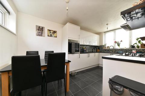 114 Spring Drive, Stevenage, SG2 8BB