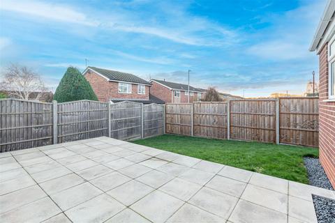 83a Canada Way, Worcester, WR2 4XD