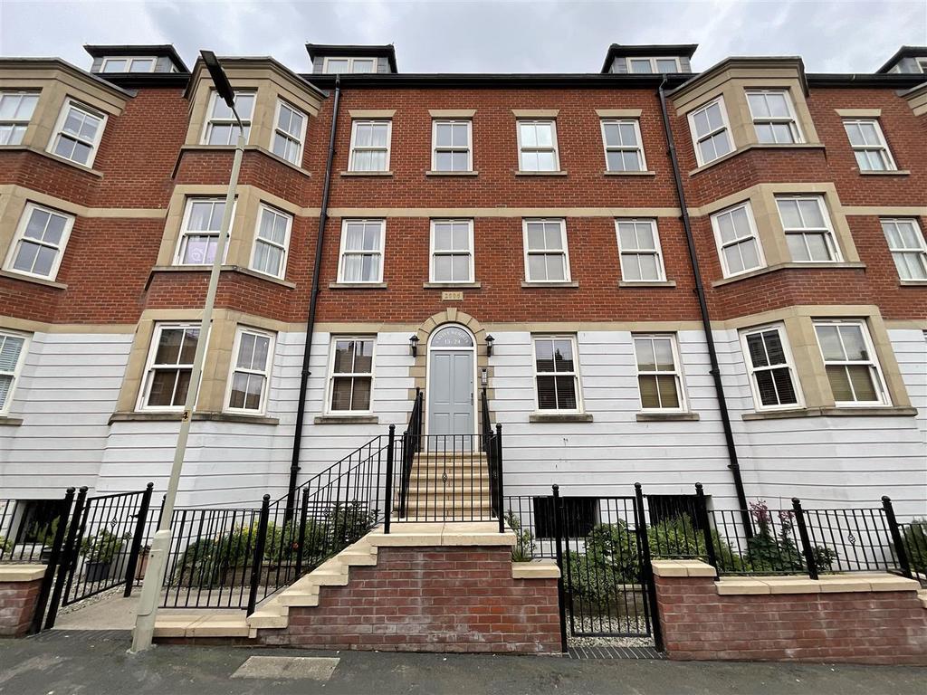 Marlborough Street, Scarborough 2 bed apartment for sale £180,000