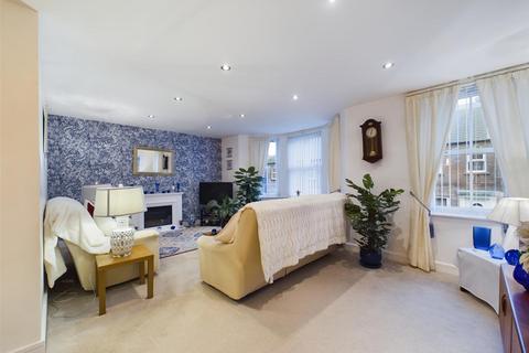 2 bedroom apartment for sale, Marlborough Street, Scarborough