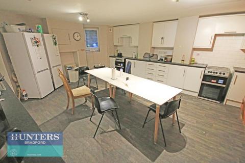 1 bedroom in a house share to rent - Claremont Villas, Claremont Terrace Bradford, BD5 0DQ
