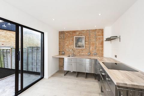 9 Selkirk Drive, Erith, DA8 3QR