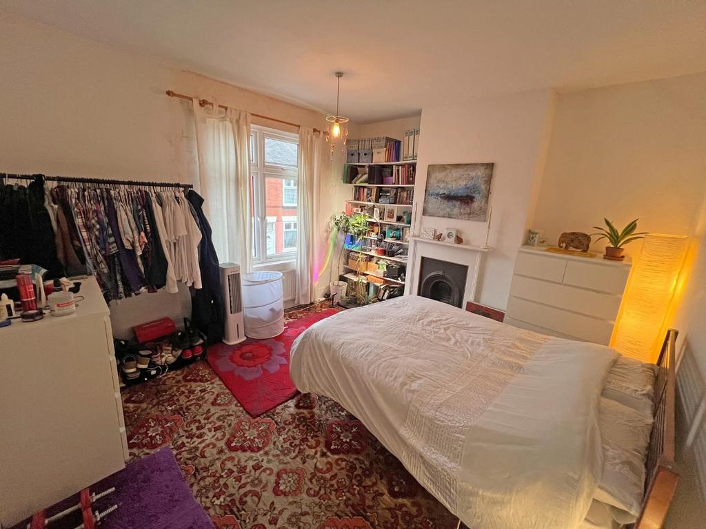 Kensington Street, Belgrave, Leicester 2 bed terraced house for sale £240,000