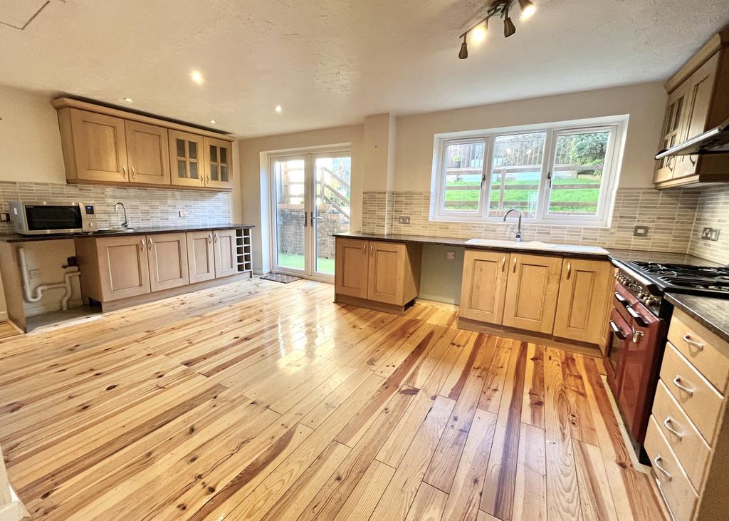 Kitchen   Dining Room