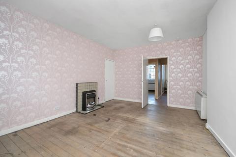 2 bedroom flat for sale - 255/1 Canongate, EDINBURGH, EH8 8BQ