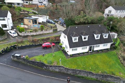 4 bedroom detached house for sale, Cnap Llwyd Road, Morriston, Swansea