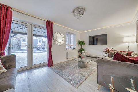 150 Ellingham View, Dartford, DA1 5UP