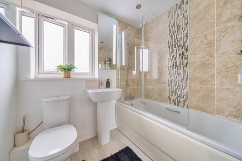150 Ellingham View, Dartford, DA1 5UP