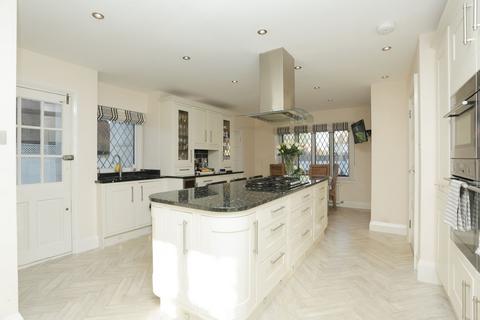 4 bedroom detached house for sale, First Avenue, Broadstairs, CT10