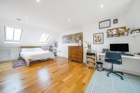 3 bedroom flat for sale - Old London Road, Kingston upon Thames