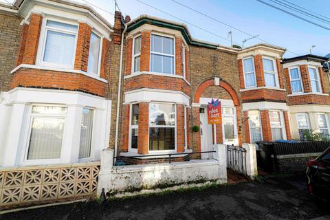 48 Balfour Road, Dover, CT16 2NG