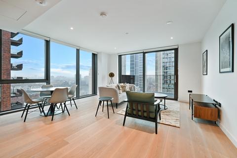 2 bedroom apartment to rent, The Modern, Embassy Gardens, London, SW11
