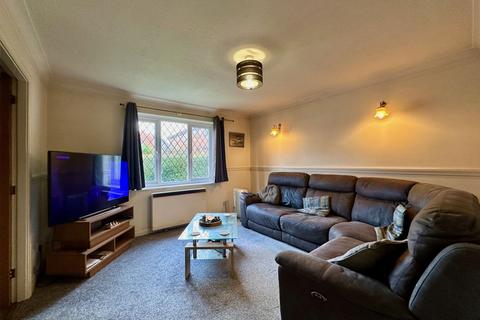 1 bedroom flat for sale, Greenfinch Court, Blackpool, Lancashire, FY3 8FG