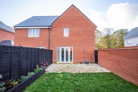 3 bedroom semi-detached house for sale, Connors Way, Canterbury, CT1